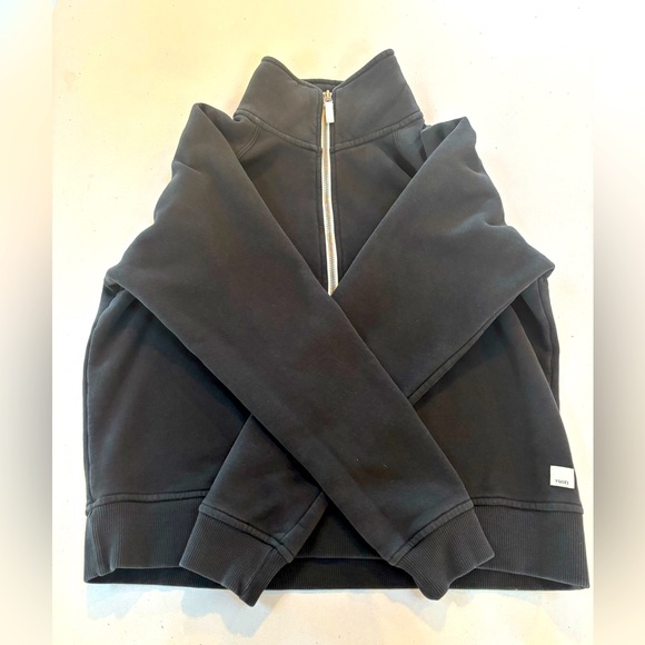 Vuori Sweaters - Vuori half zip